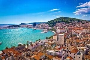 split waterfront and marjan hill view istock 000072819159 large 2 300x200 - Second homes... prin vecini