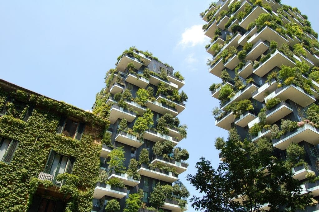 bosco verticale 1 1024x681 - Pădurea Verticală (Bosco Verticale) din Milano – inovație în sectorul rezidențial