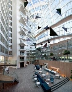 The Edge sursa gestion.pe  233x300 - Top: Cele mai importante clădiri de birouri din lume