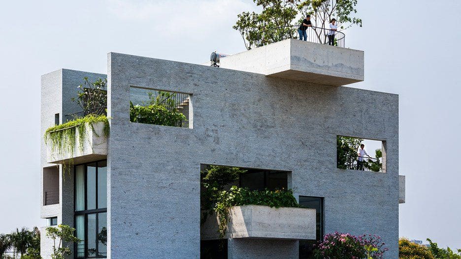 Vo Trong Nghia Architects House of trees - Unconventional Homes: Case din beton cu design neașteptat