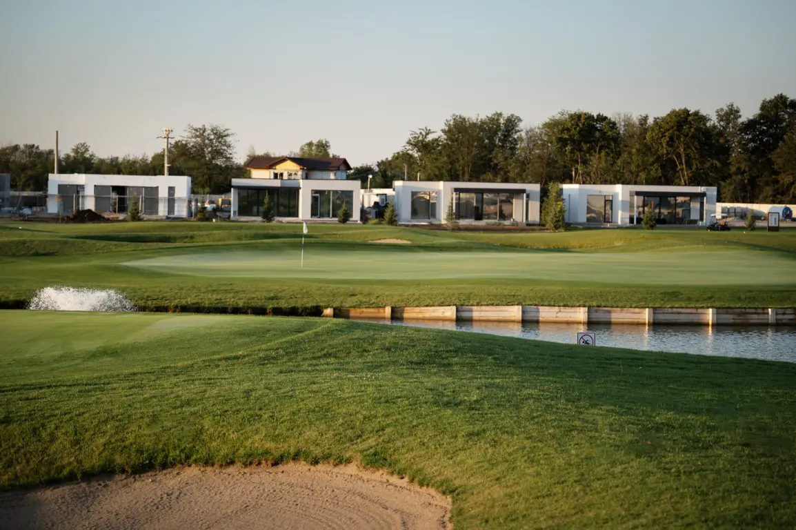 National Golf & Country Club 1