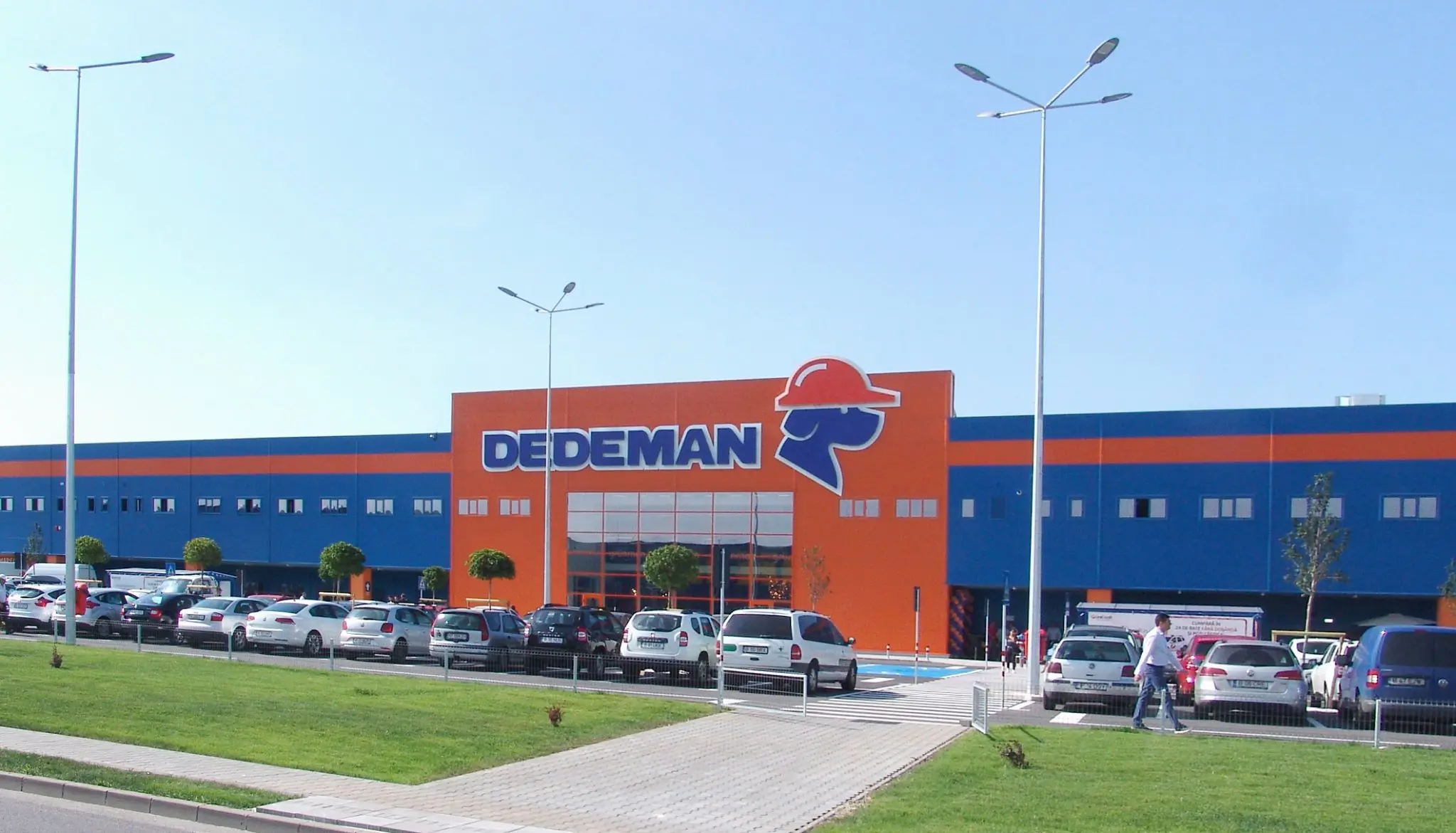 Foto magazin Dedeman 1 scaled - Dedeman se extinde în Republica Moldova