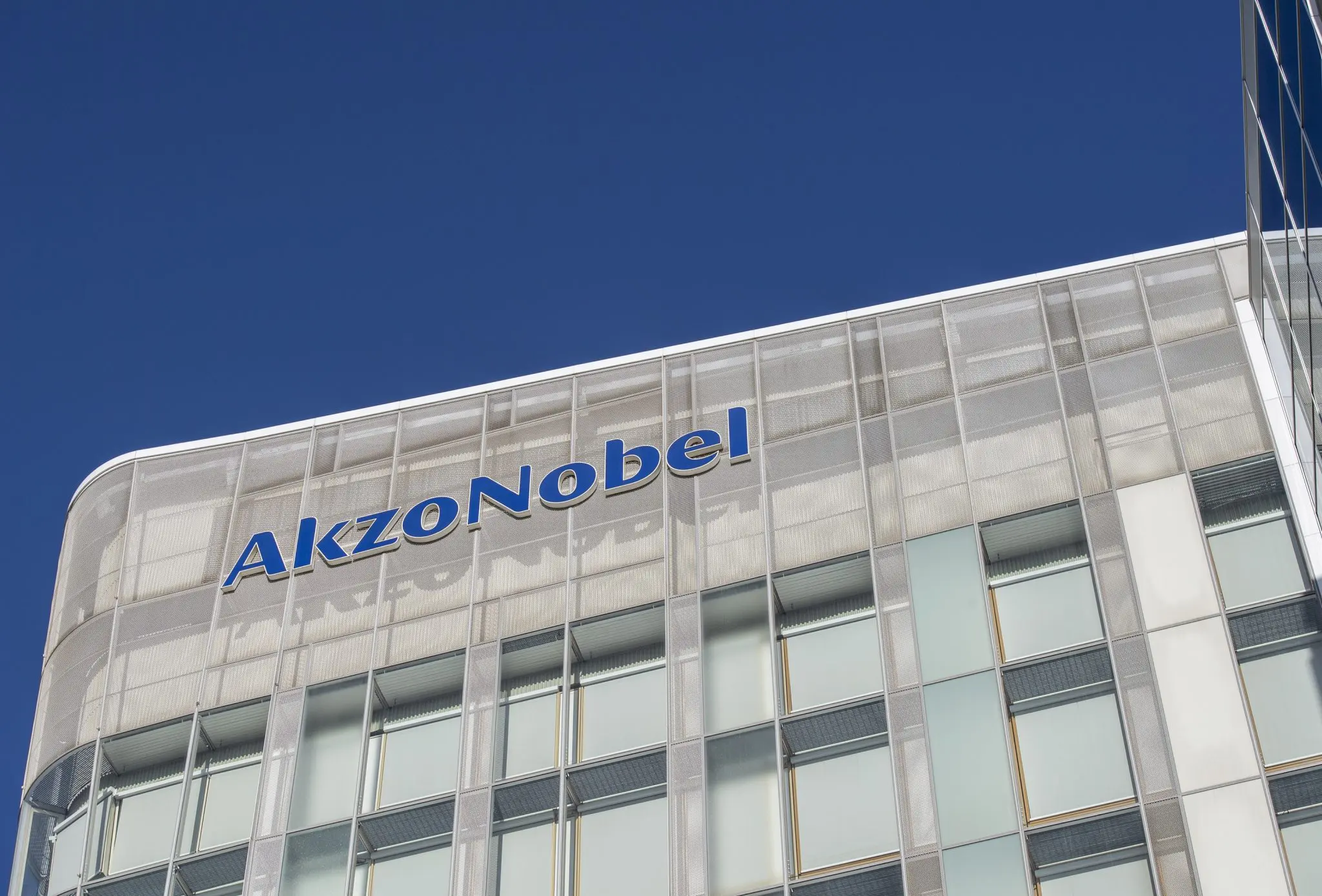 AkzoNobel scaled - AkzoNobel și Axalta creează un nou jucător global în industria acoperirilor