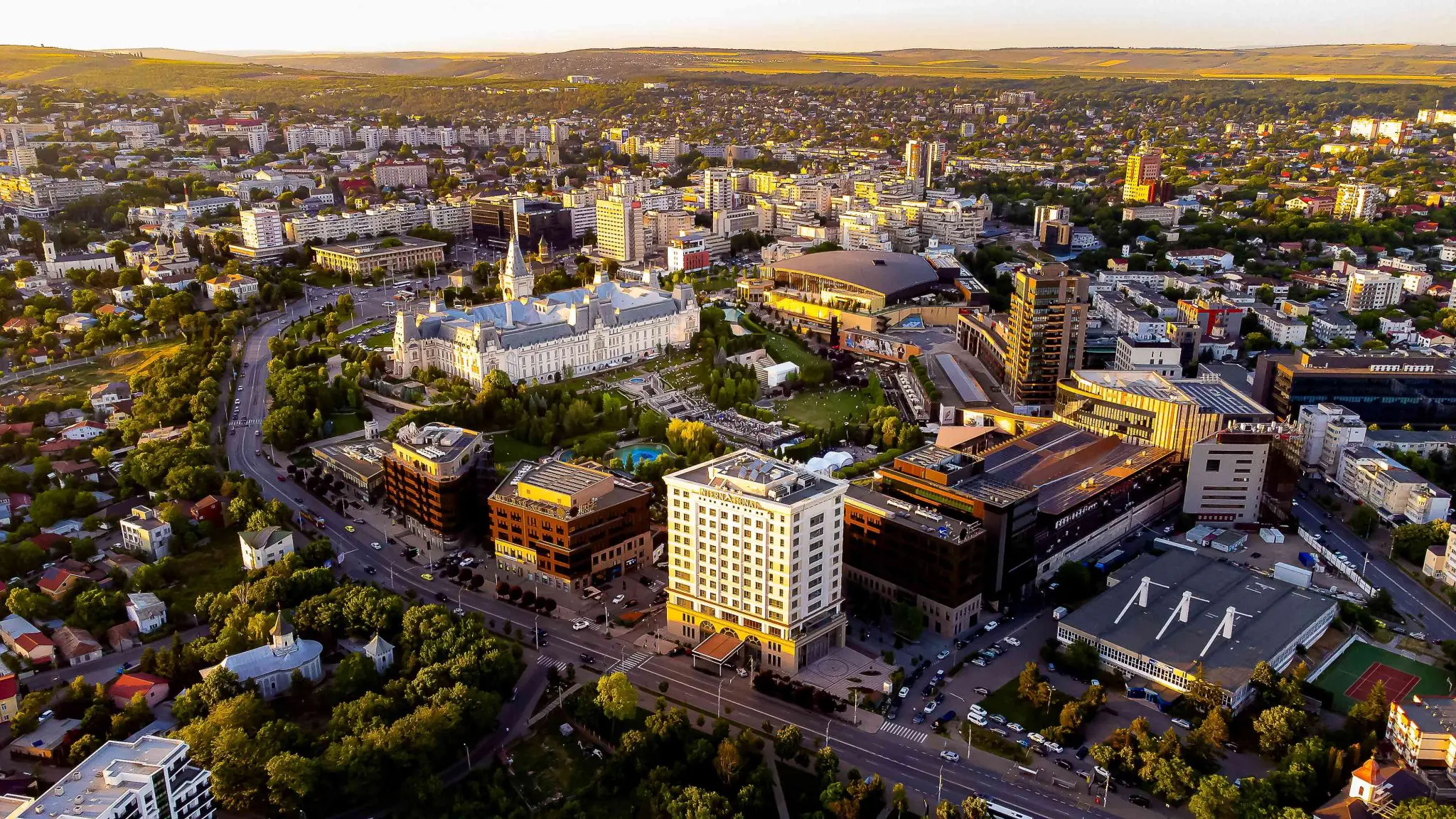 Palas Iasi 02 scaled - Iulius obține o refinanțare record pentru Palas Iași