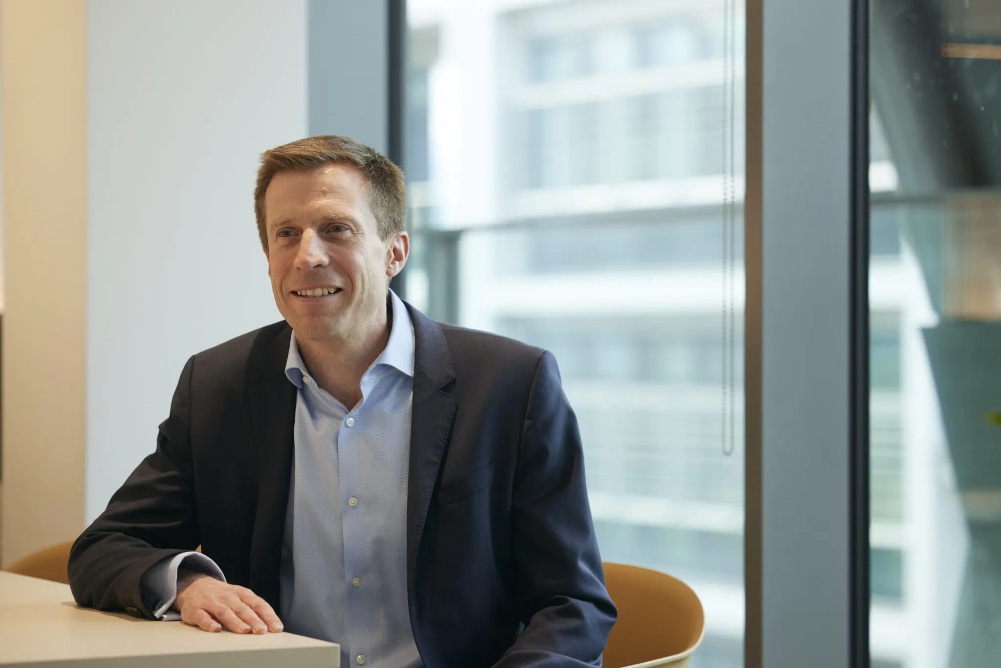 Simon Carter Headshot 2024 8572 scaled - Simon Carter este noul CEO al P3 Logistic Parks