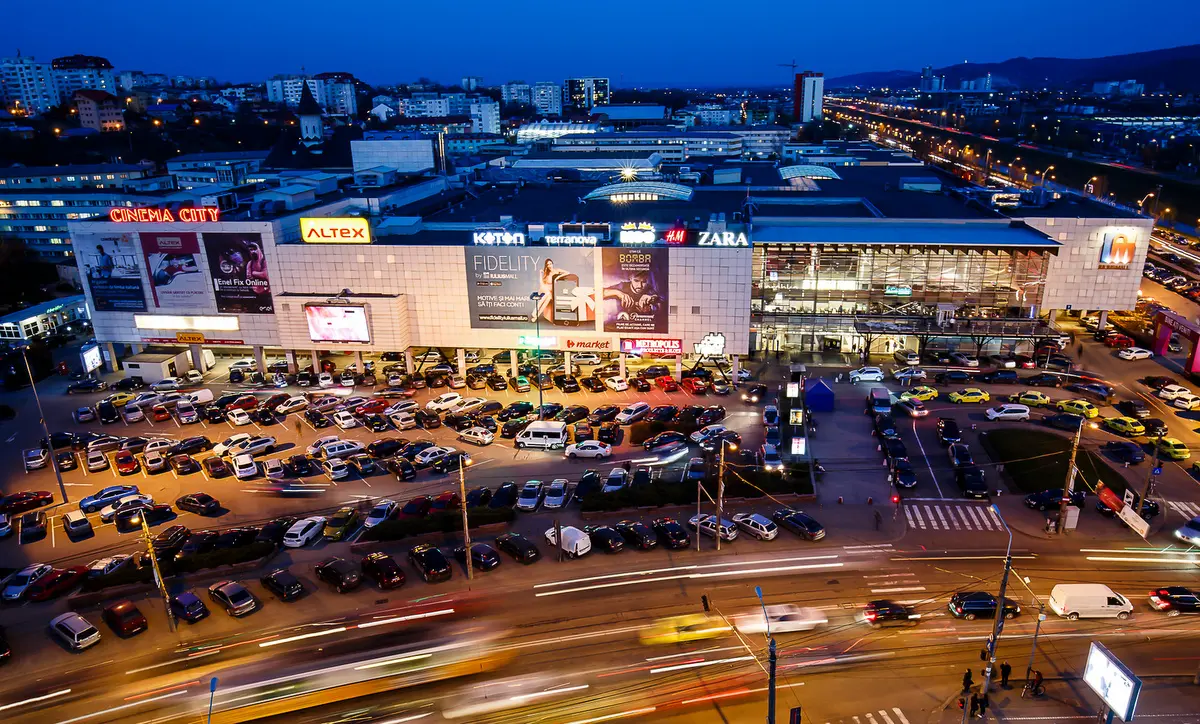 Iulius Mall Iasi 01 - Iulius Mall Iași, investiție de 9 milioane de euro în modernizare și extindere a zonei de retail
