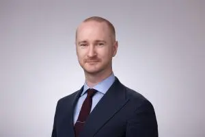 Cererea pentru birouri revine gradual în România, pe măsura consolidării modelului de lucru hibrid Oliver Derksen iO Partners 1 300x200 - Cererea pentru birouri revine gradual în România, pe măsura consolidării modelului de lucru hibrid
