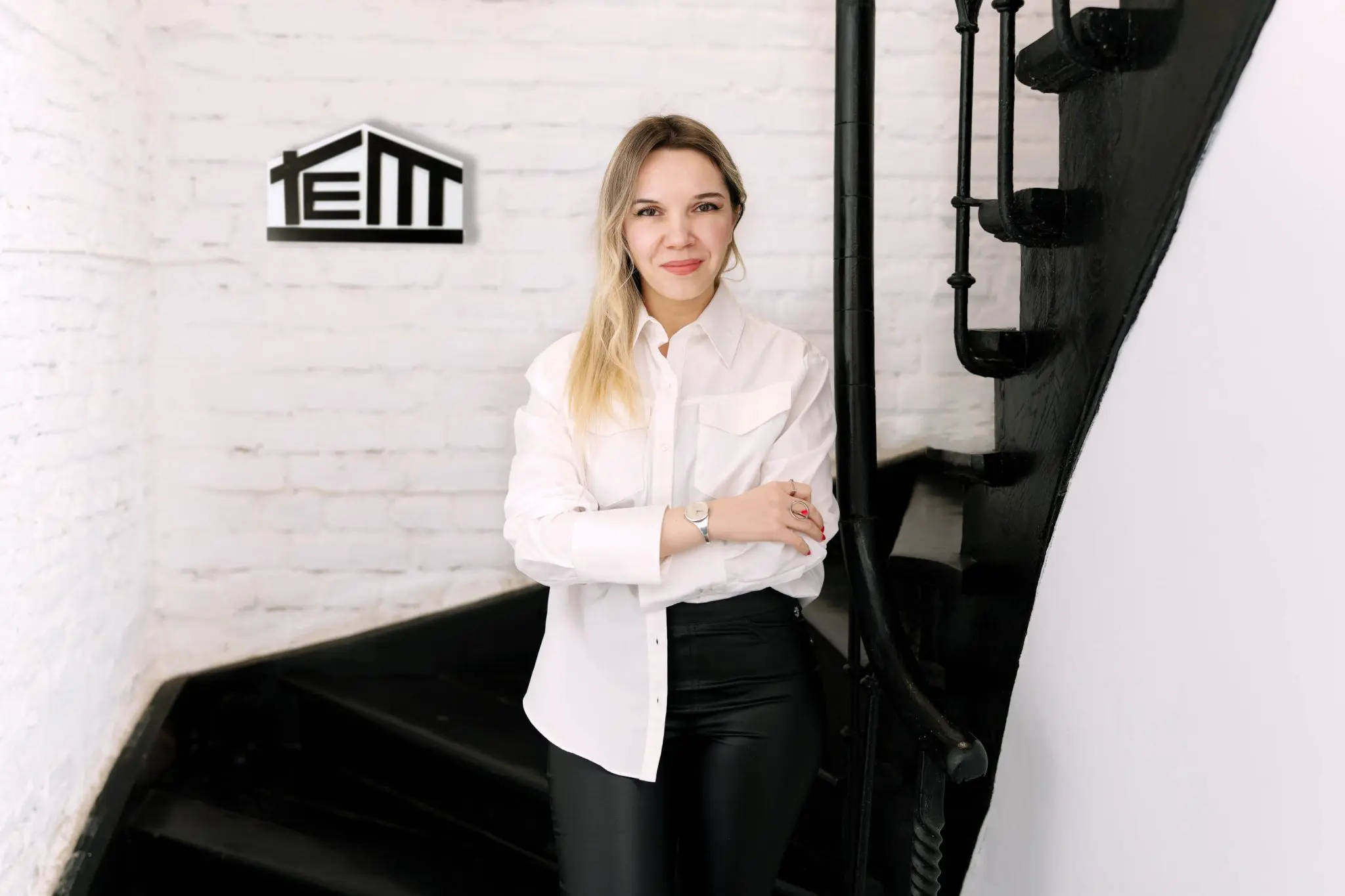 arhitect madalina elena toma scaled - Eficiență și control în real estate: Rolul strategic al ArhiTem Studio în protejarea investițiilor imobiliare