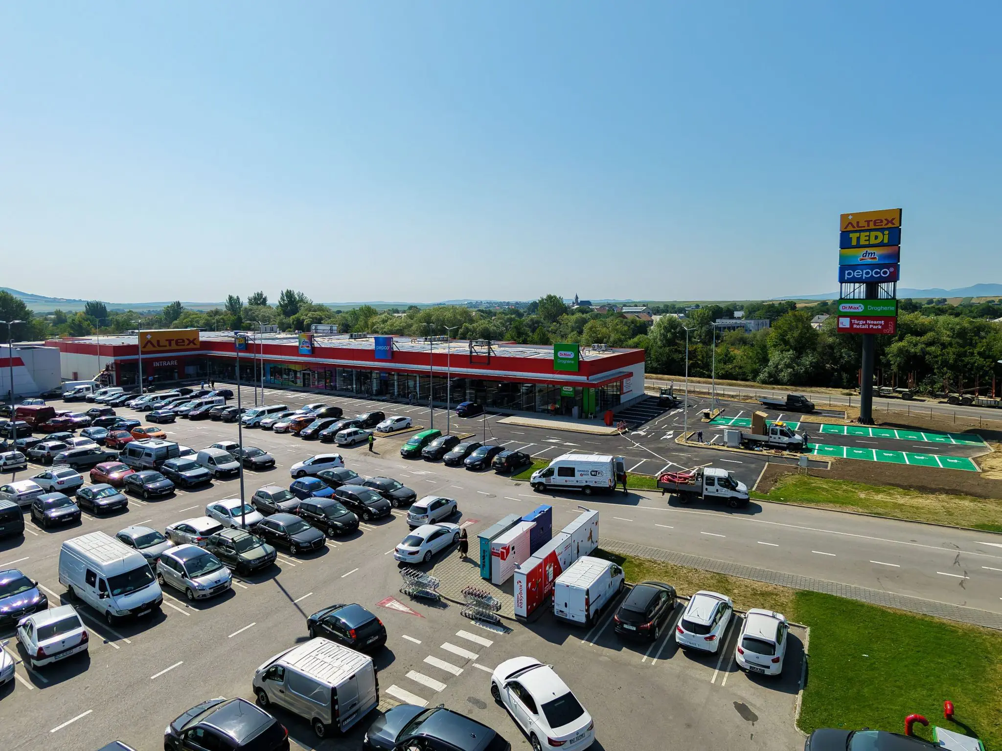 Targu Neamt Retail Park scaled - Cometex își extinde rețeaua la 18 proiecte prin inaugurarea unui retail park în Târgu Neamț