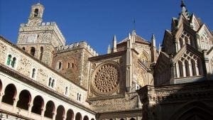 hospederia 300x169 - Real Monasterio de Guadalupe