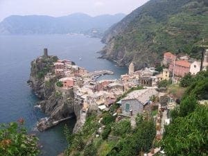 italia 300x225 - italia