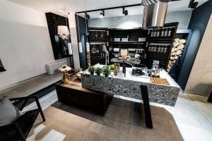 Eveniment Delta Studio weareluxury bucatarie Gamadecor Porcelanosa Kitchens 1 300x200 - GALERIE FOTO: Delta Studio expune cele mai noi colecții de mobilier italian și spaniol, lansate la Salone del Mobile Milano 2018