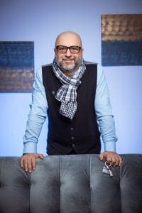 ND5 9099 200x300 - iulian niculae