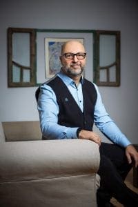 ND5 9149 200x300 - iulian niculae