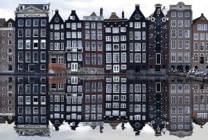 amsterdam 988047 640 300x202 - amsterdam-988047_640