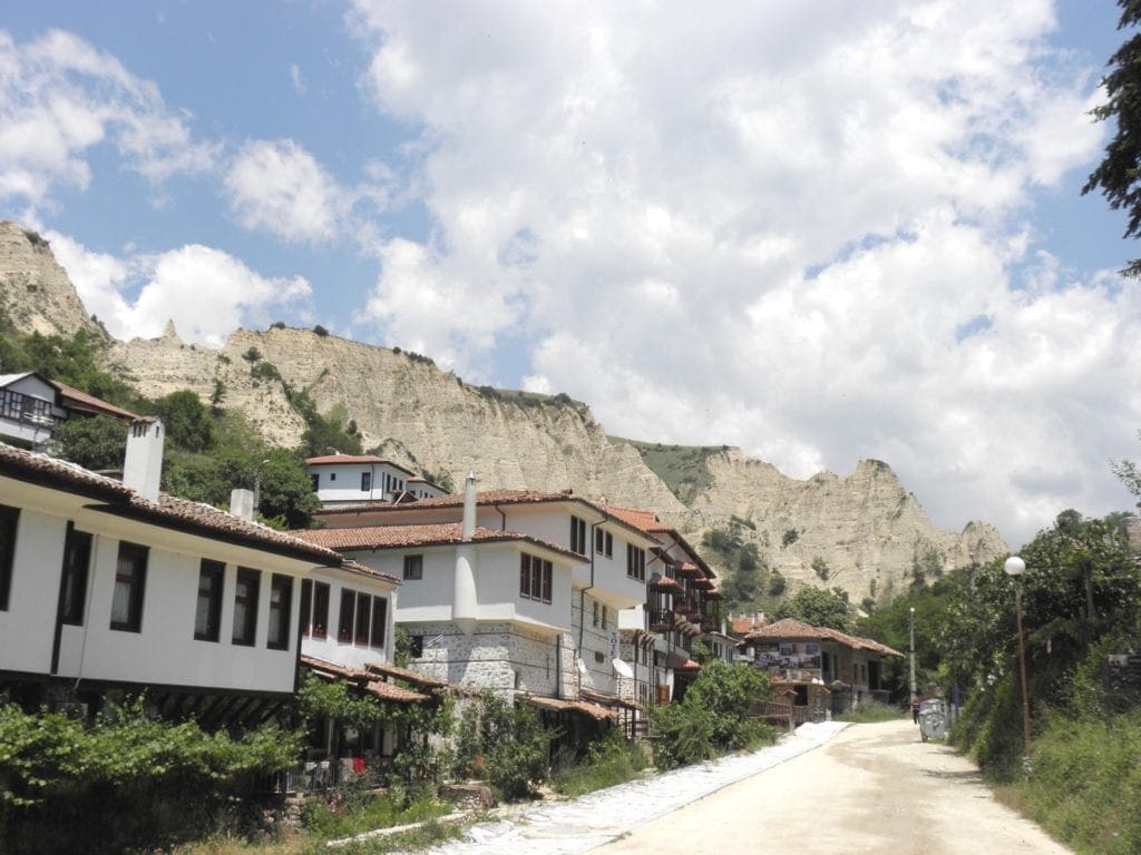 stockvault old hoses in melnik bulgaria114065 copy 2 1024x768 - Second homes: Cele mai atractive locuri de investit într-o a doua casă, în 2019