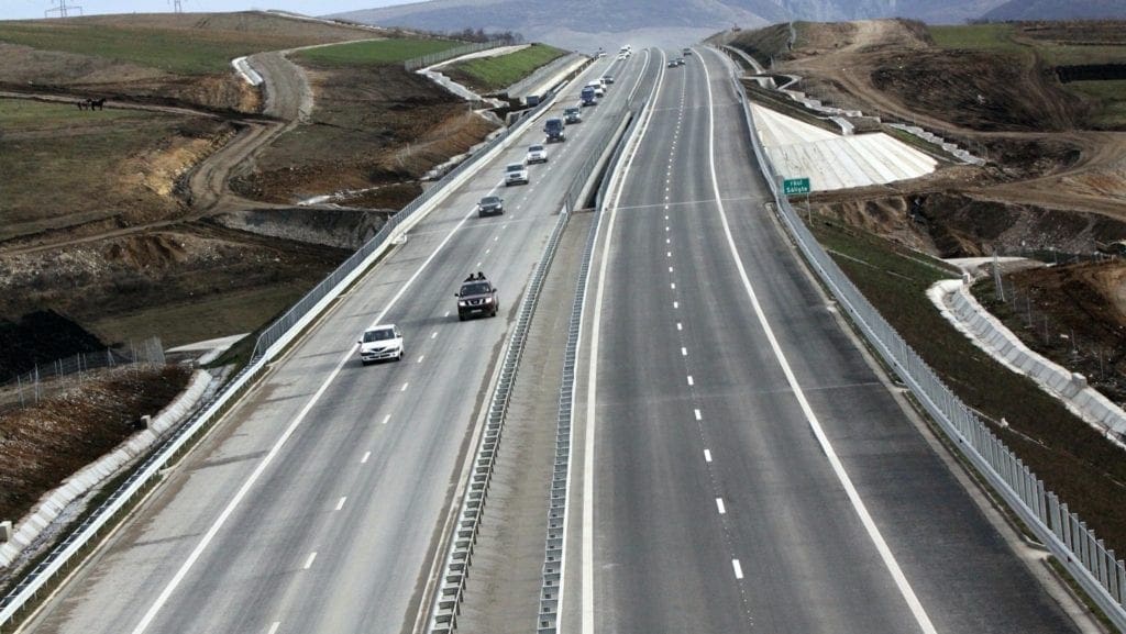 autostrada 88286000 copy 1024x577 - Autostrada Ploiești-Brașov, potențial de a genera noi poli de dezvoltare imobiliară