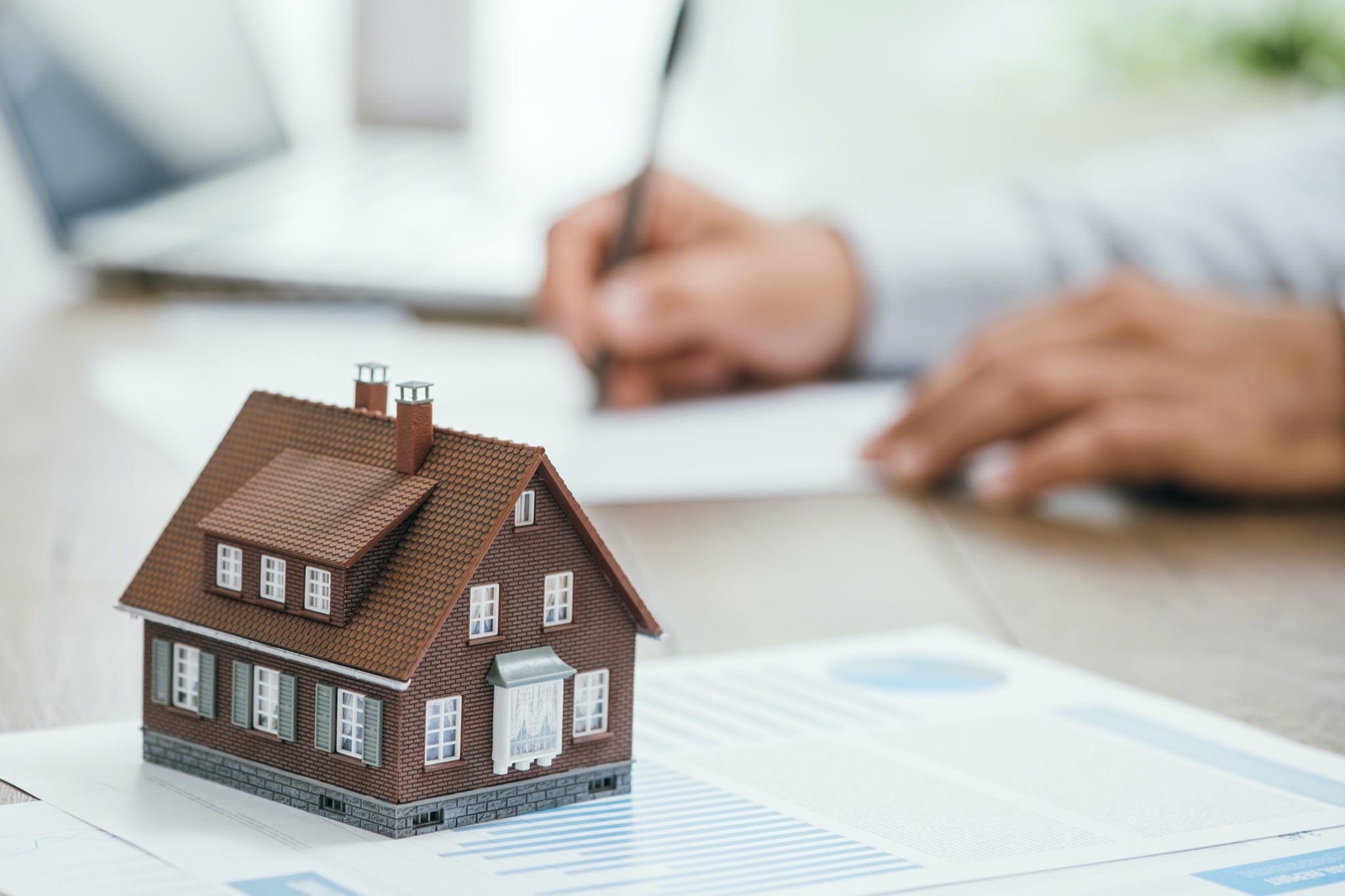 casa - Schimbări legislative importante, în 2019, pentru sectorul imobiliar