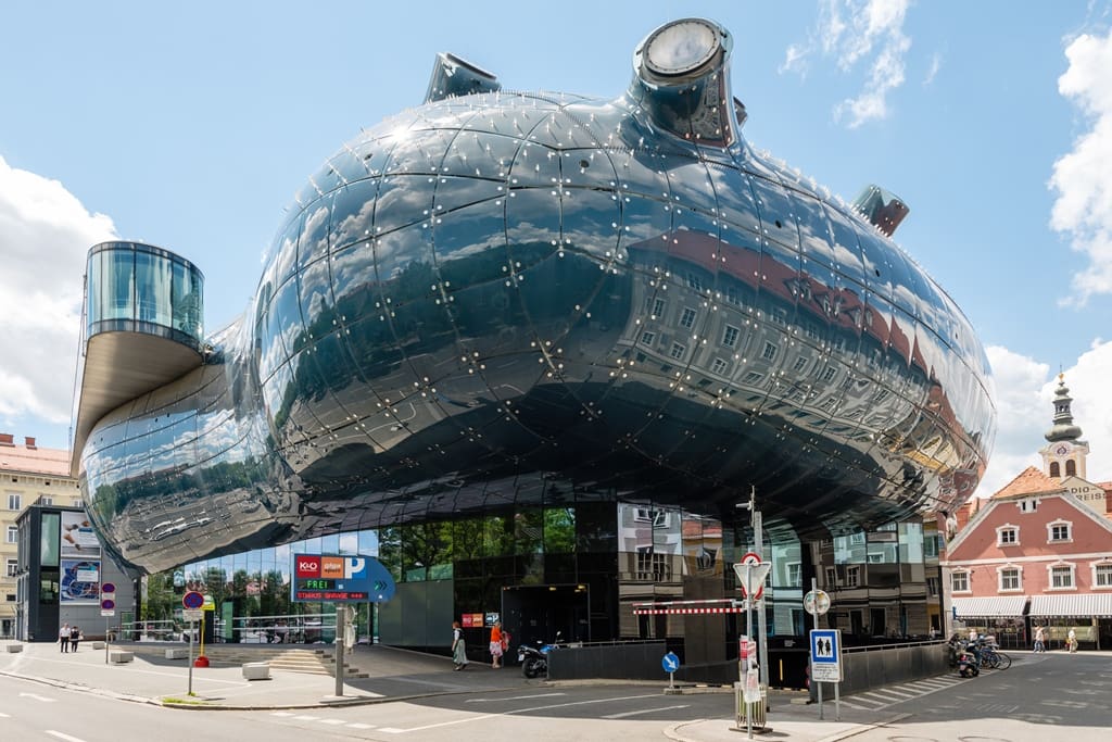 kunsthaus - Cele mai neobișnuite construcții din Europa