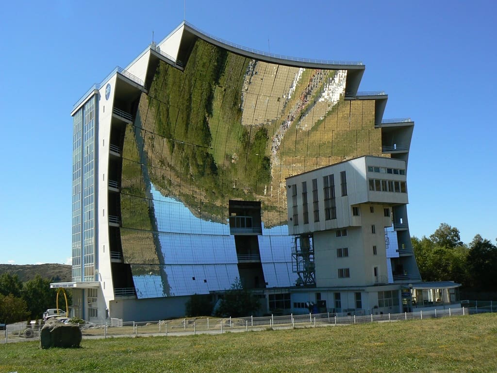 solar oven - Cele mai neobișnuite construcții din Europa