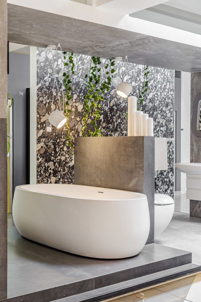 Ambient cu obiecte ILBAGNOALESSI din showroomul Delta Studio Cotroceni 683x1024 - LAUFEN – design de obiect și calitate elvețiană la superlativ