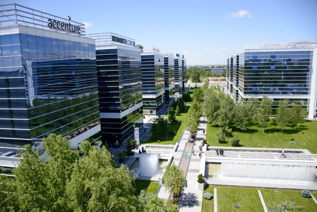 accenture in west gate copy 1024x683 - Provocările spațiilor de birouri și soluțiile adoptate de dezvoltatori