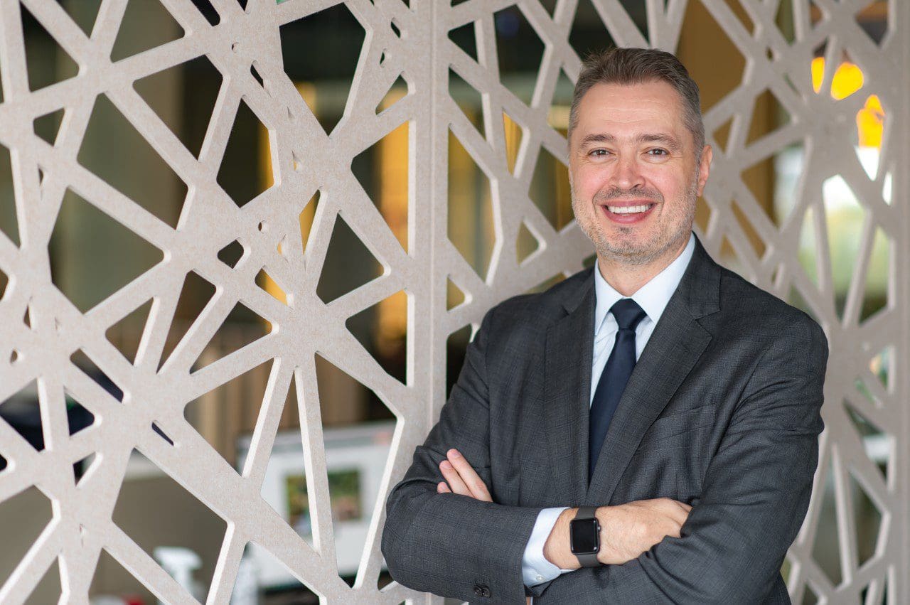thumbnail Victor Cosconel Colliers  - Colliers: Optimism prudent pe piața de închiriere de birouri, după o scădere a cererii în primul trimestru