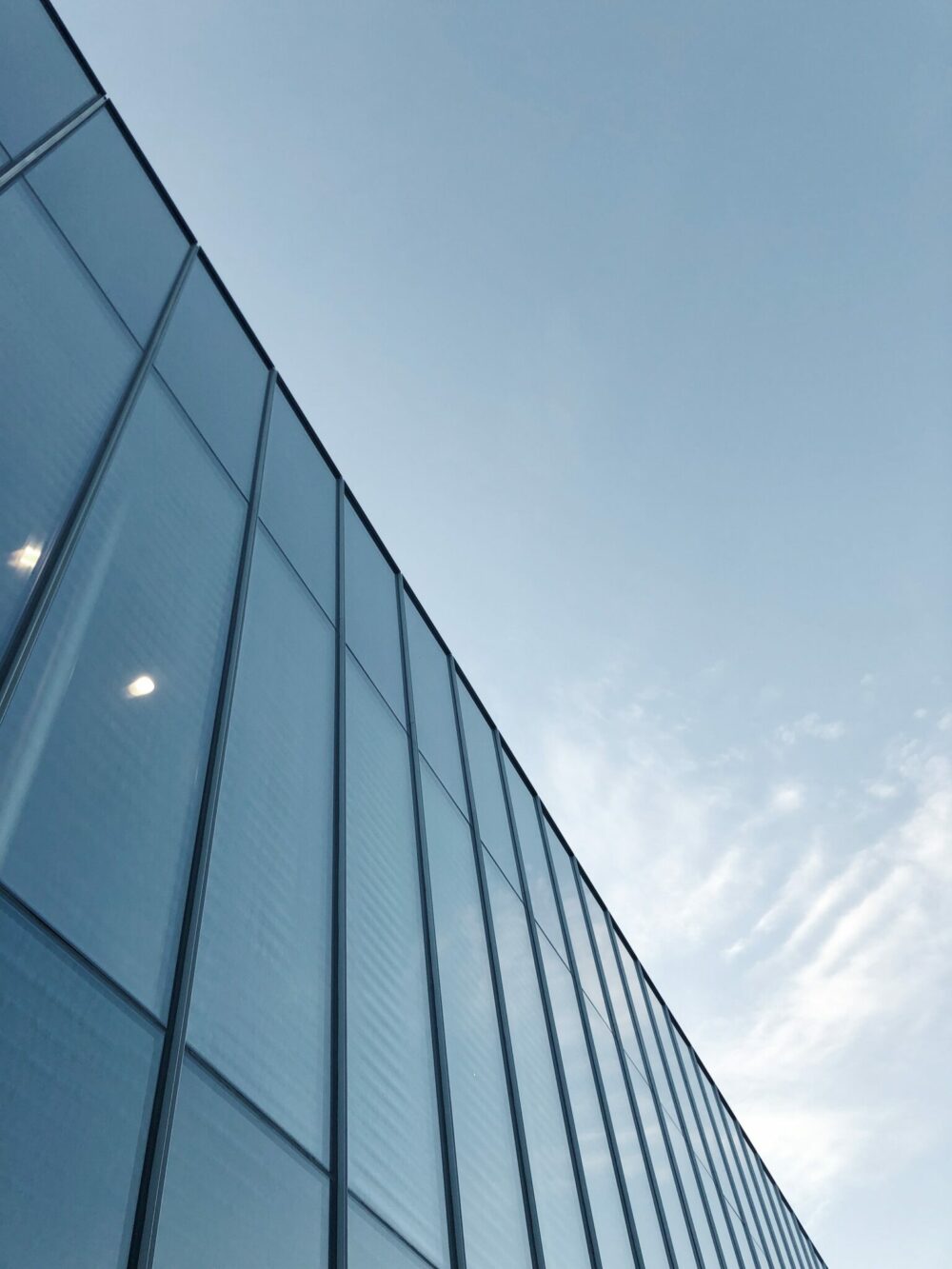 Sistemul de lucru hibrid, o constantă în cererea nouă pentru birouri