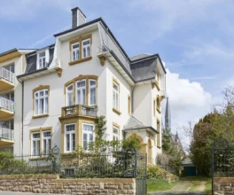 Un conac luxemburghez vechi de un secol, la vânzare cu 7,5 milioane de euro
