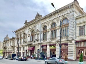 147 153 Calea Rahovei Bucharest Romania 300x223 - 147-153,_Calea_Rahovei,_Bucharest_(Romania)