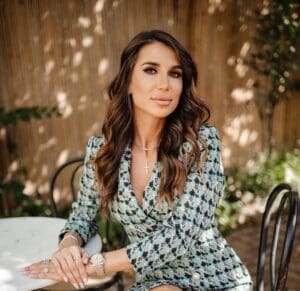 Raluca Dobrisan managing partner SVN Residentialist Floreasca 300x291 - Raluca Dobrisan - managing partner SVN Residentialist Floreasca