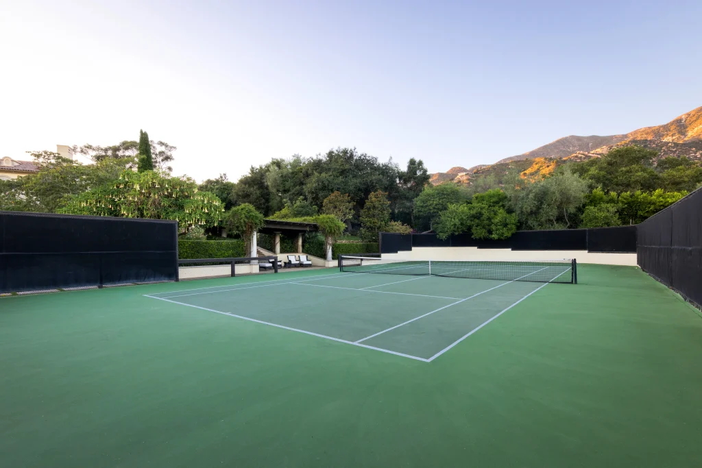 830 Picacho Ln Tennis Court 2 jpg 1024x683 - Grand Slam: 6 proprietăți luxoase cu teren privat de tenis