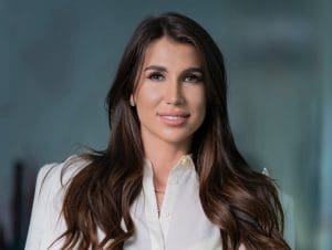 Raluca Dobrisan 1 Managing Partner SVN Residentialist Floreasca scaled e1749216766816 300x226 - Raluca Dobrisan (1) - Managing Partner SVN Residentialist Floreasca