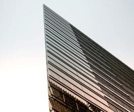 Cum ar putea România să atragă capital global şi să dezvolte piaţa imobiliară prin modelul REIT